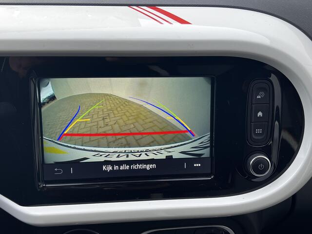 Renault TWINGO Z.E. 22KWh Vibes Automaat / Dealer onderhouden / Accu SoH 93 % / WLTP 186 km stad 261 km / Navigatie via Apple Carplay Android / Stoelverwarming / Camera / 16" LM wielen met All Season banden /