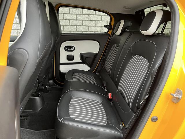 Renault TWINGO 1.0 SCe Intens | Apple CarPlay / Android Auto | Dealer Onderhouden | DAB+ | Cruise Control |