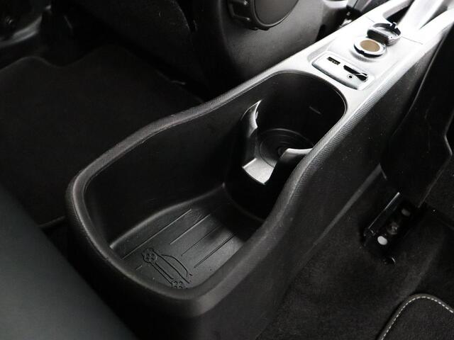 Renault TWINGO 0.9 TCe 90pk Intens ''La Parisiene'' | Stoffen vouwdak | Achteruitrijcamera | LMV | Climate control | Navigatie |