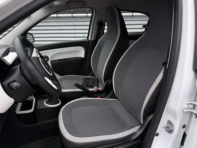 Renault TWINGO 1.0 SCe Collection met 35.435km!! Als Nieuw! | Airco | Bluetooth | DAB | PDC Achter | Elekt. Ramen | Hoge Zit | RIJKLAARPRIJS INCL 12 MAANDEN GARANTIE EN BEURT
