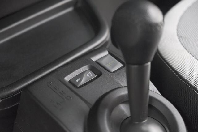 Renault TWINGO 1.0 SCe Limited | Automaat | Parkeersensoren | Allseason Banden | Bluetooth Radio