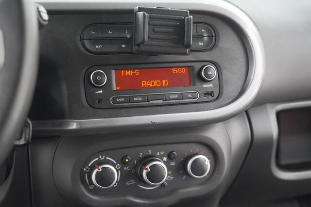 Renault TWINGO 1.0 SCe Limited | Automaat | Parkeersensoren | Allseason Banden | Bluetooth Radio