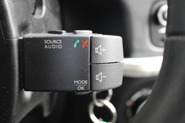 Renault TWINGO 1.0 SCe Collection | Cruise Control | All Season Banden