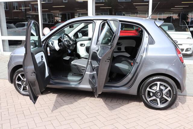 Renault TWINGO 0.9 TCe Dynamique. Navigatie, achteruitrijcamera.