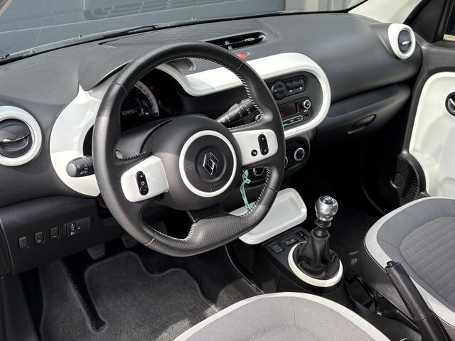 Renault TWINGO 0.9 TCe Intens 90 pk | Airco | Cruise Control | PDC | Bluetooth | Garantie | Interesse? Bel of App naar: 06 30 51 05 90