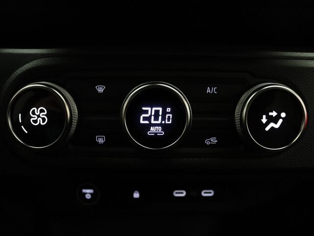 Renault TWINGO urban range techno 27.5 kWh Climate | Camera | Navig | 18" inch velgen