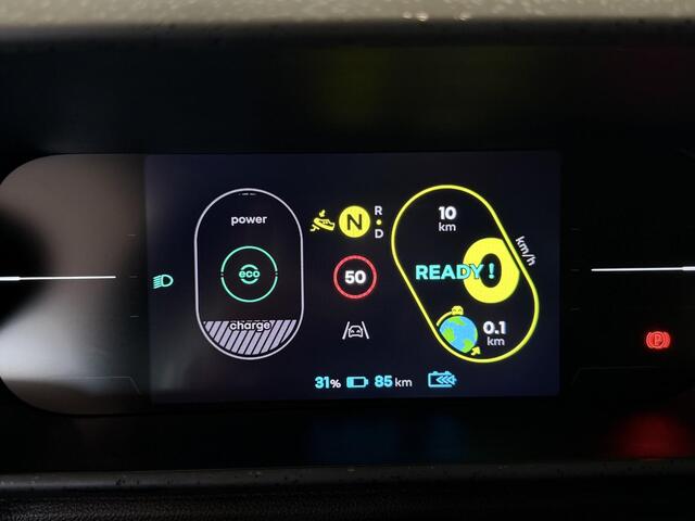 Renault TWINGO Urban Range Techno 27.5 kWh | Pack Privilège | Lichtmetalen velgen 18" | Nu rijklaar uit voorraad leverbaar voor ¤ 24.909,-!