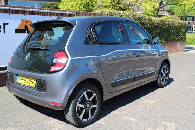 Renault TWINGO TCe 90 pk Dynamique AUTOMAAT slechts 18.707 km!