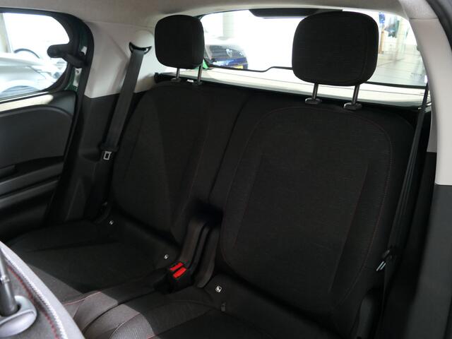 Renault TWINGO urban range techno 80pk - Demo! - Stoelverwarming - Parkeerassistent - Dodehoek