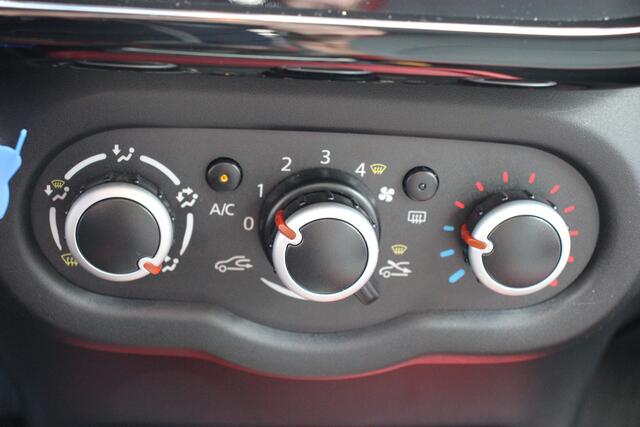 Renault TWINGO 1.0 SCe Collection | Parkeersensoren | Navi | Camera |