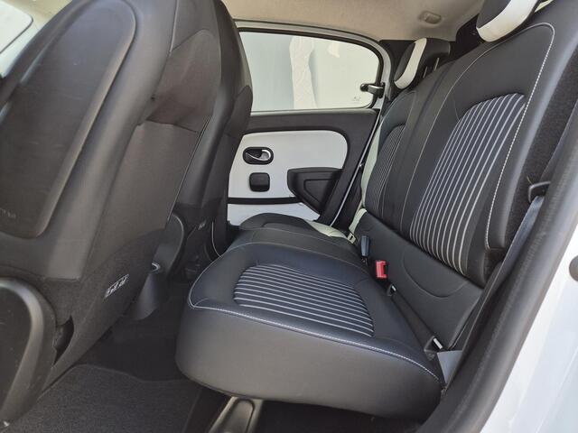 Renault TWINGO Z.E. R80 Intens / SOH 94% / Dealer onderhouden / 3 fase laden / Achteruitrijcamera / Cruise control / Apple Carplay Android Auto / Parkeersensoren achter / Navigatie / Lichtmetalen wielen 15" /