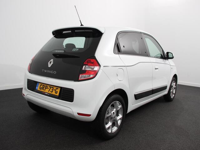 Renault TWINGO 0.9 TCe Intens Climate control Radio / cd Lichtmetalen velgen Centrale vergendeling + Afstandbediening Electrische ramen 33500 km!