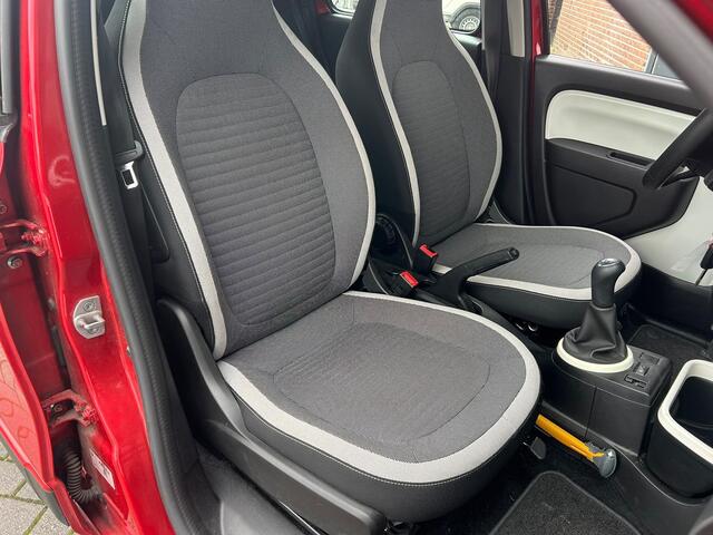 Renault TWINGO 1.0 SCe COLLECTION I PRIJS INCLUSIEF NIEUWE APK, ONDERHOUDSBEURT EN GARANTIE