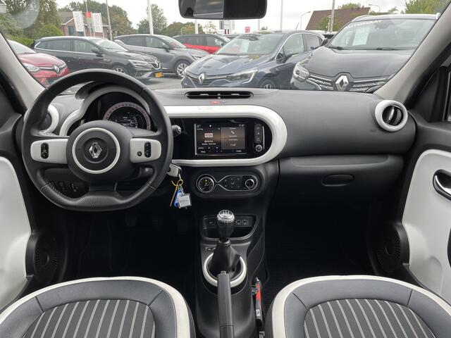 Renault TWINGO 1.0 SCe Intens | CRUISE | STOEL VERWARMING | MEDIA SCHERM | SENSOREN | LM VELGEN