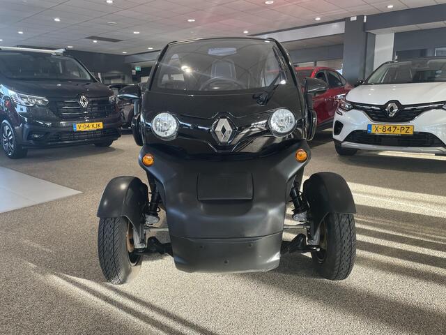Renault TWIZY Intens 45 45 KM / 2 ZITPLAATSEN / WEINIG KILOMETERS / AL VANAF 16 JARIG LEEFTIJD RIJBAAR /