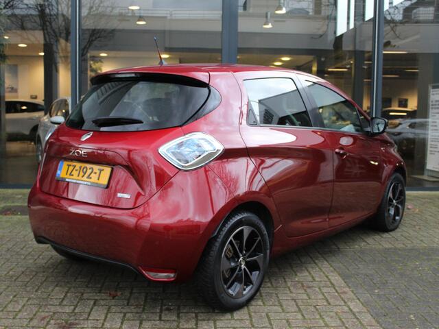 Renault ZOE R110 Bose 41 kWh (ex Accu) / ¤2.000 SUBSIDIE / NAVI / DEALER OND. / CRUISE / CLIMATE / STOELV. / KEYLESS / PDC A / CAMERA / 16'' LMV