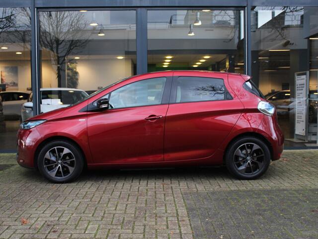 Renault ZOE R110 Bose 41 kWh (ex Accu) / ¤2.000 SUBSIDIE / NAVI / DEALER OND. / CRUISE / CLIMATE / STOELV. / KEYLESS / PDC A / CAMERA / 16'' LMV