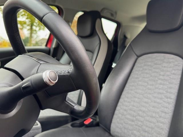 Renault ZOE R135 INTENS 52KWH(ex Ac)9900SUBS/HLEER/ACARPLAY/NAV/CAM/LED