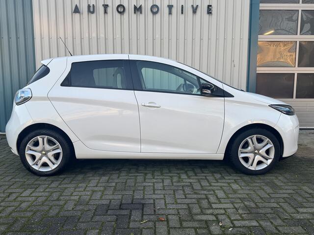 Renault ZOE R90 Life 41 kWh Grote range! Navi/ Cruise/ Audio/ Nieuwe elektr motor a ¤5k