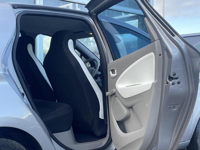 Renault ZOE R240 Intens 22 kWh (ex Accu) /Airco/Cruise/Navi/parkeersenoren achter/Led dagrijverl/
