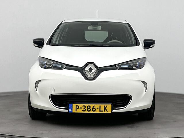 Renault ZOE R240 Intens 22 kWh (ex Accu) 88pk | Huur Accu | Navigatie | Climate Control | Parkeersensoren | Prijs is excl maandelijkse kosten huuraccu vanaf ¤64,- p.m.