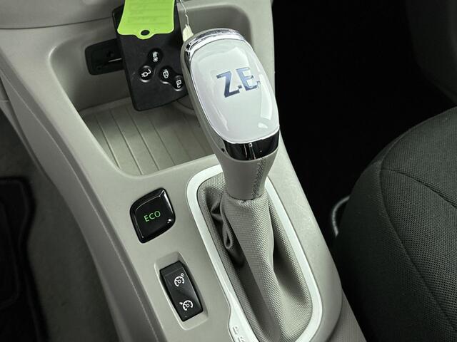 Renault ZOE R240 Intens 22 kWh (ex Accu) 88pk | Huur Accu | Navigatie | Climate Control | Parkeersensoren | Prijs is excl maandelijkse kosten huuraccu vanaf ¤64,- p.m.