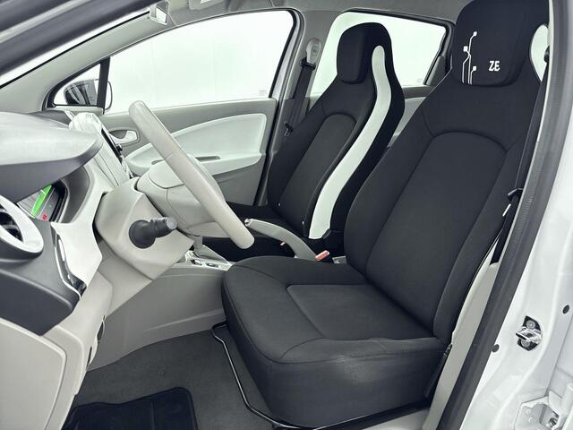Renault ZOE R240 Intens 22 kWh (ex Accu) 88pk | Huur Accu | Navigatie | Climate Control | Parkeersensoren | Prijs is excl maandelijkse kosten huuraccu vanaf ¤64,- p.m.