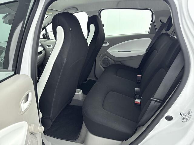 Renault ZOE R240 Intens 22 kWh (ex Accu) 88pk | Huur Accu | Navigatie | Climate Control | Parkeersensoren | Prijs is excl maandelijkse kosten huuraccu vanaf ¤64,- p.m.