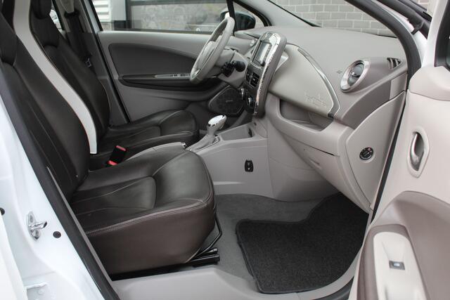 Renault ZOE Q90 Bose Quickcharge 41 kWh / Camera / Huur accu