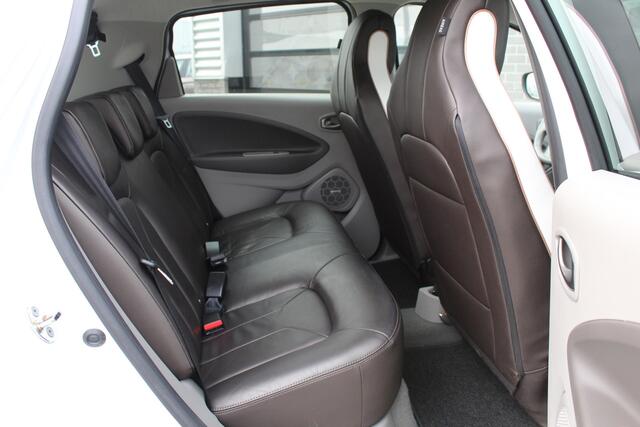 Renault ZOE Q90 Bose Quickcharge 41 kWh / Camera / Huur accu
