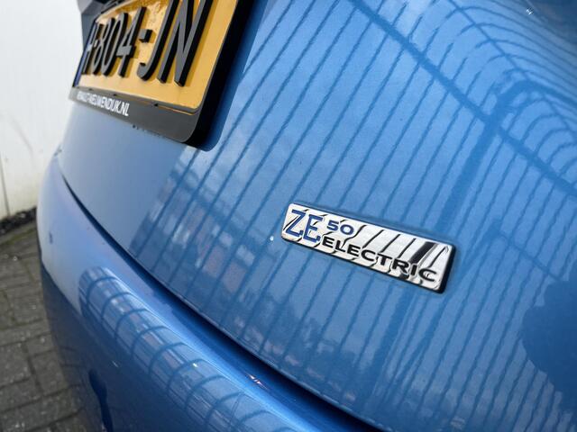 Renault ZOE R135 Zen 52 kWh / Trekhaak / koopaccu / parkeersensoren / applecarplay / androidauto