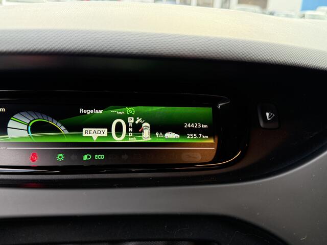 Renault ZOE R110 Limited 41 kWh (ex Accu) | Navi | Bluetooth | DAB | PDC incl. Camera | Keyless | ECC | Cruise Control