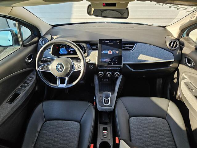 Renault ZOE R135 Intens Business 52 kWh / Inclusief Accu / Snel Laden / Achteruitrijcamera / Stoel & Stuurverwarming / Navigatie / Apple Carplay & Android Auto /