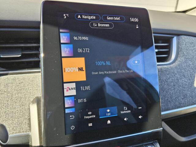 Renault ZOE R135 Intens Business 52 kWh / Inclusief Accu / Snel Laden / Achteruitrijcamera / Stoel & Stuurverwarming / Navigatie / Apple Carplay & Android Auto /