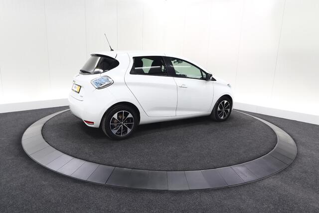 Renault ZOE Q90 Intens Quickcharge 41 kWh | Huuraccu | Parkeersensoren | Navigatie | 16 Inch Velgen