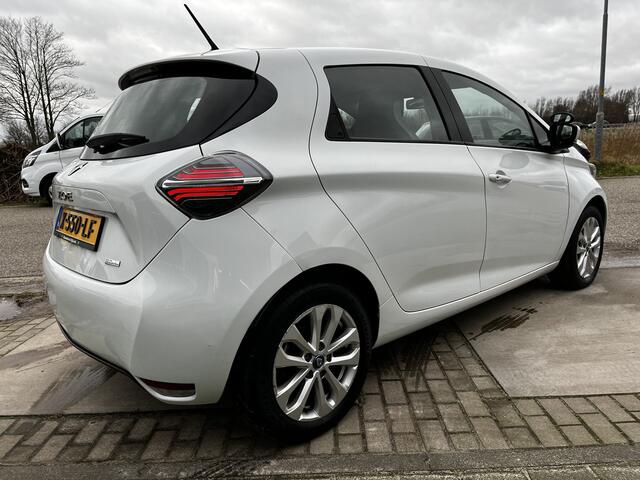 Renault ZOE E-Tech Electric R135 Experience 52 kWh (AccuHuur) / Apple Carplay / Android Auto / Lane assist / Climate / Keyless / 16'' LMV