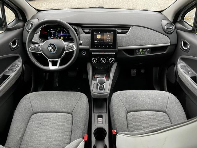 Renault ZOE E-Tech Electric R135 Experience 52 kWh (AccuHuur) / Apple Carplay / Android Auto / Lane assist / Climate / Keyless / 16'' LMV