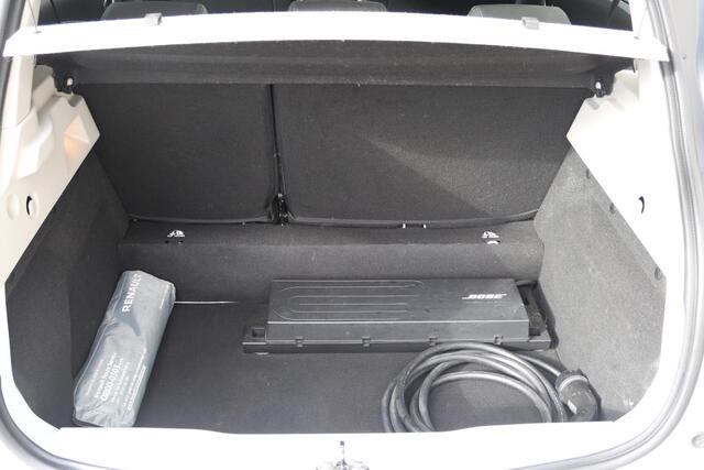 Renault ZOE R135 Edition One 52 kWh (Huuraccu) | Achteruitrijcamera | Stoel+Stuurverwarming | Bose Audio Premium |
