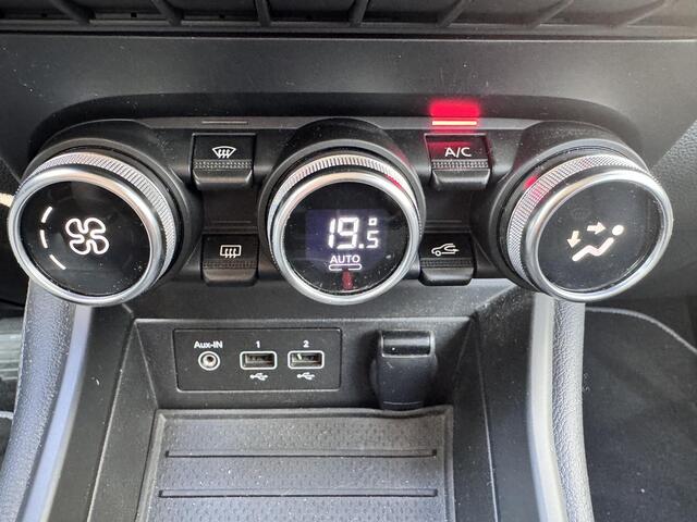 Renault ZOE R135 Intens 52 kWh / Inclusief koopaccu / Airco / Ledere bekleding / All Weather banden / Navigatie / Cruise Controle / Stoelverwarming /