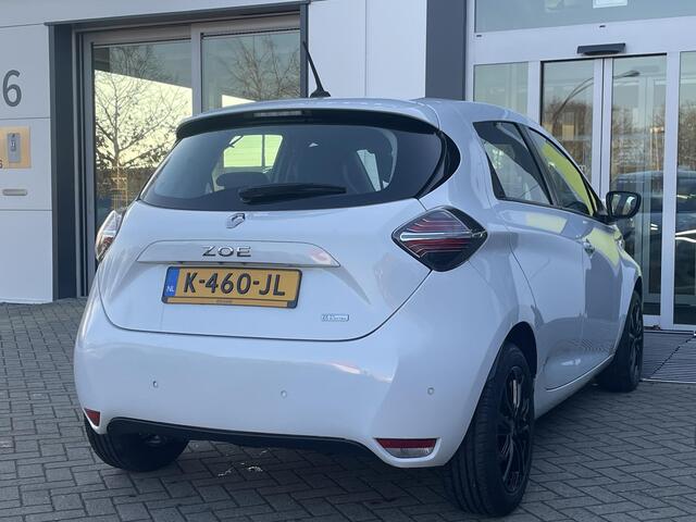 Renault ZOE R110 Life 52 kWh | Navigatie | Climate Control | LM velgen |