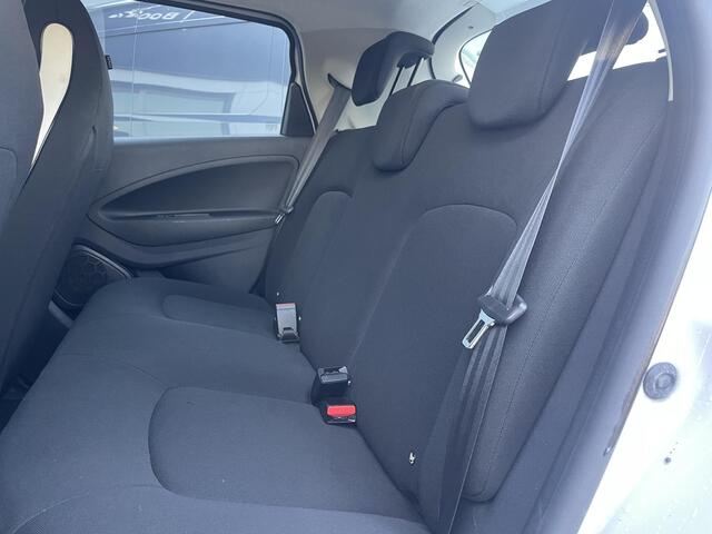Renault ZOE R110 Life 52 kWh | Navigatie | Climate Control | LM velgen |