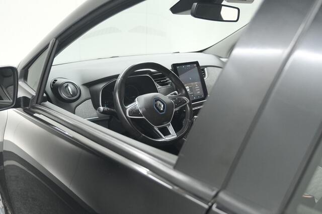 Renault ZOE R135 Intens 52 kWh | Koopaccu | Trekhaak | Camera | Pack Winter | 9.3 Inch Navigatiescherm | Dodehoekdetectie