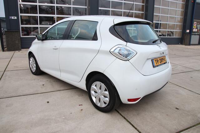 Renault ZOE 41 kWh koopaccu! R-link2, dealer onderhouden, Keyless,1e eig, PDC Aanbieding!