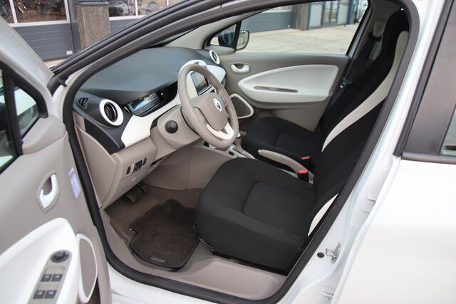 Renault ZOE 41 kWh koopaccu! R-link2, dealer onderhouden, Keyless,1e eig, PDC Aanbieding!