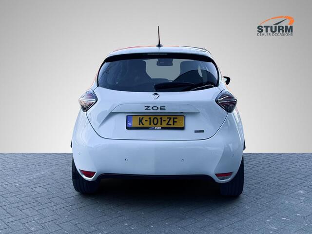 Renault ZOE R135 Intens 52 kWh | Navigatie | Camera | Dodehoek Detectie | Stoelverwarming | LED Koplampen | Apple Carplay/Android Auto | Rijklaarprijs!