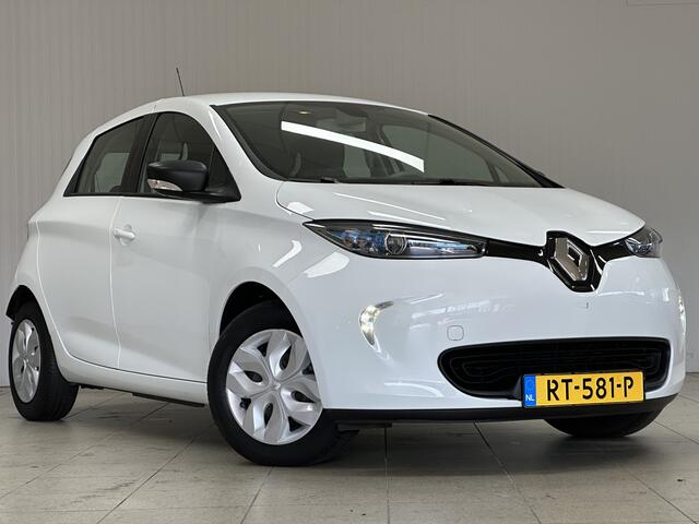 Renault ZOE R90 Life 41 kWh/ Koopaccu!/ Navi/ Clima/ Cruise/ Elek. pakket/ Isofix/ Bluetooth/ Multi. LEDER. Stuur/ LED Dagrijverl.