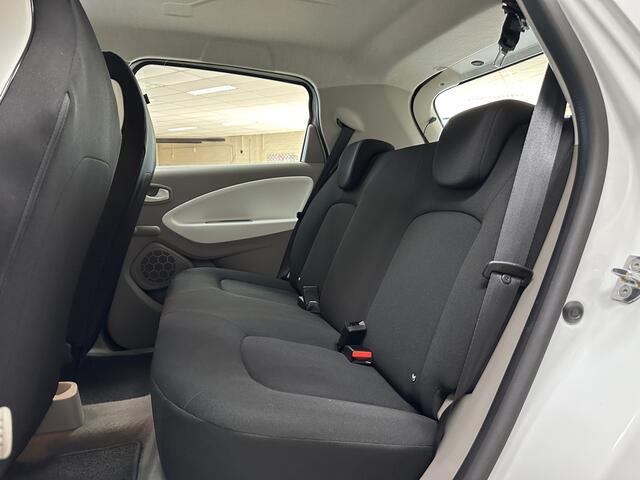 Renault ZOE R90 Life 41 kWh/ Koopaccu!/ Navi/ Clima/ Cruise/ Elek. pakket/ Isofix/ Bluetooth/ Multi. LEDER. Stuur/ LED Dagrijverl.