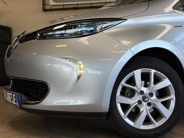Renault ZOE R110 Limited 41 kWh (Huur Accu) Navi | Pdc | Camera | Keyless | Clima | 100 % Dealer onderhouden!