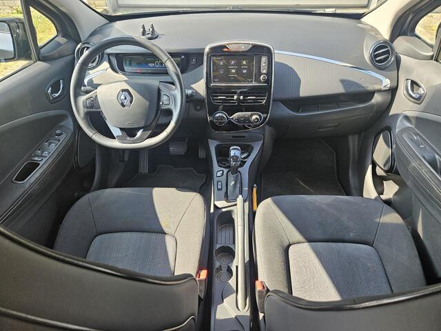 Renault ZOE R110 Limited 41 kWh (ex Accu) / Huuraccu / Achteruitrijcamera / Android Auto / Dealer Onderhouden / Sensoren Achter / Airco / Lichtmetalen Velgen 16" /