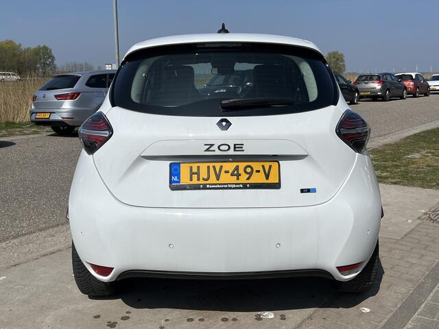 Renault ZOE E-Tech Electric Experience 52 kWh (ex Accu-huuraccu) / dealer onderhouden Camera / PDC V+A / Apple Carplay - Android Auto / Airco /